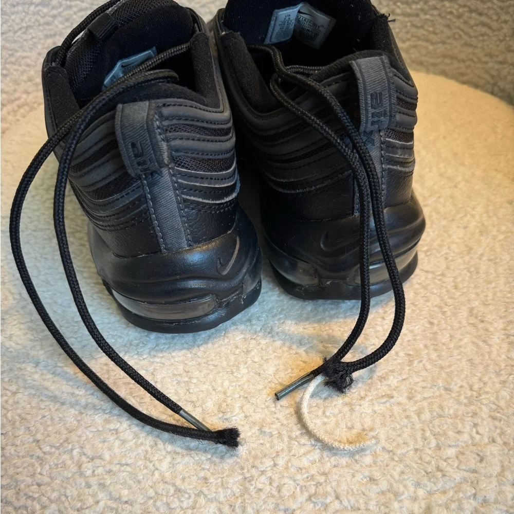 Nike Air Max Sneakers | 7.5 | PLEASE READ DESCRIPTION